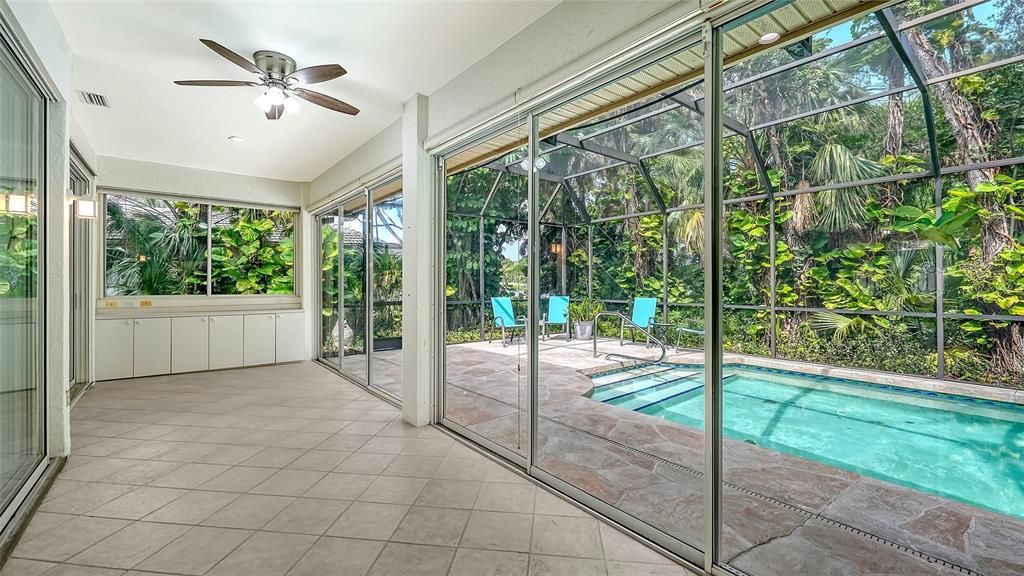 For Sale: $525,000 (3 beds, 2 baths, 2200 Square Feet)