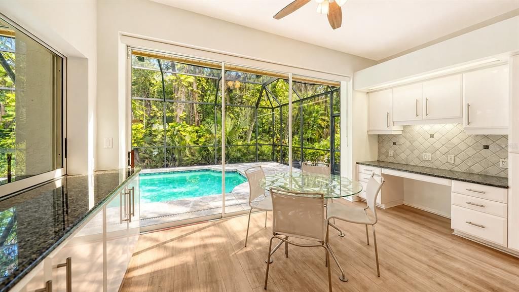 For Sale: $525,000 (3 beds, 2 baths, 2200 Square Feet)