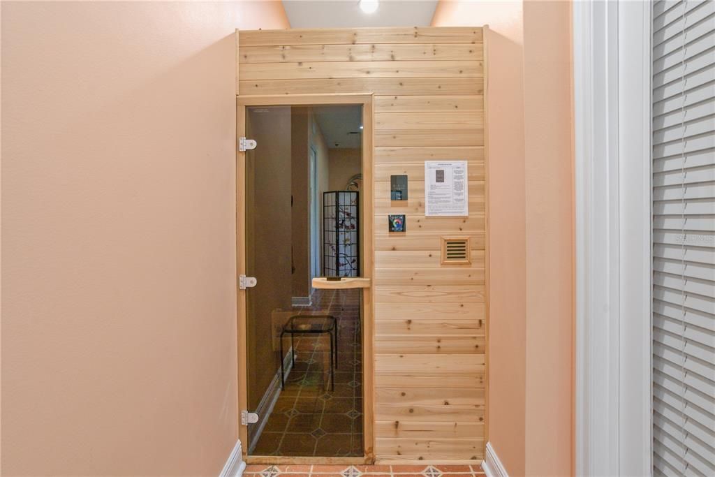 На продажу: $599,900 (2 спален, 2 ванн, 1334 Квадратных фут)