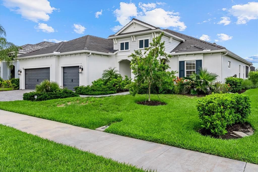 For Sale: $1,480,000 (4 beds, 3 baths, 2861 Square Feet)