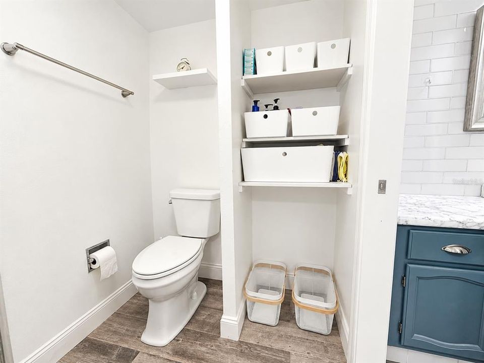For Sale: $373,900 (2 beds, 2 baths, 1294 Square Feet)