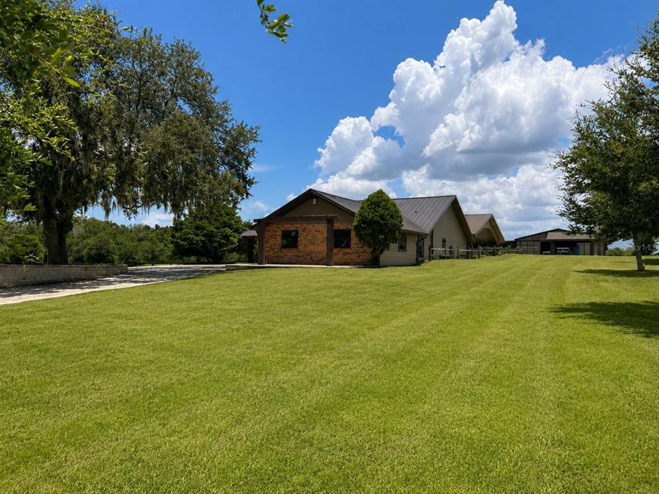 На продажу: $1,525,000 (2 спален, 2 ванн, 2001 Квадратных фут)