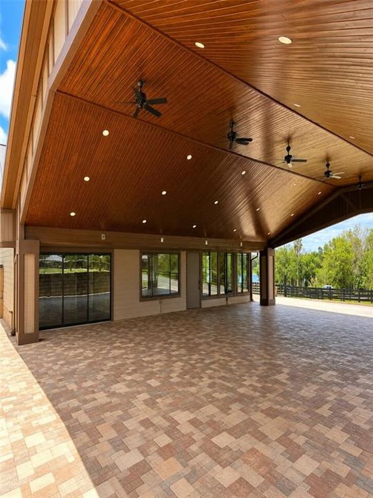 На продажу: $1,525,000 (2 спален, 2 ванн, 2001 Квадратных фут)