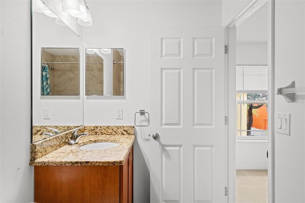 For Rent: $2,600 (3 beds, 2 baths, 1566 Square Feet)