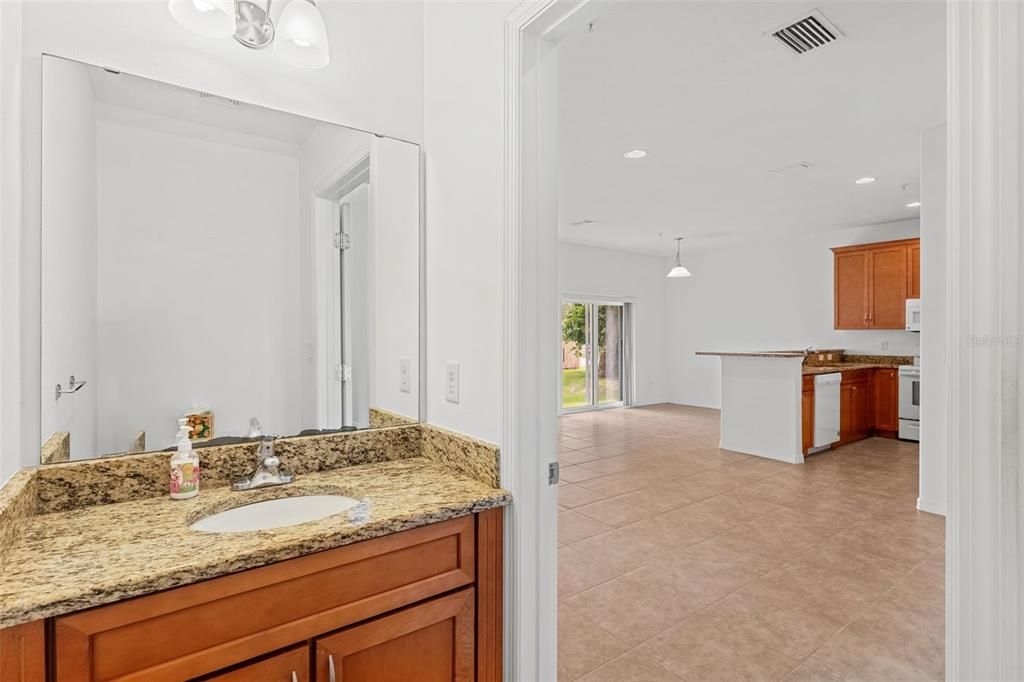 For Rent: $2,600 (3 beds, 2 baths, 1566 Square Feet)