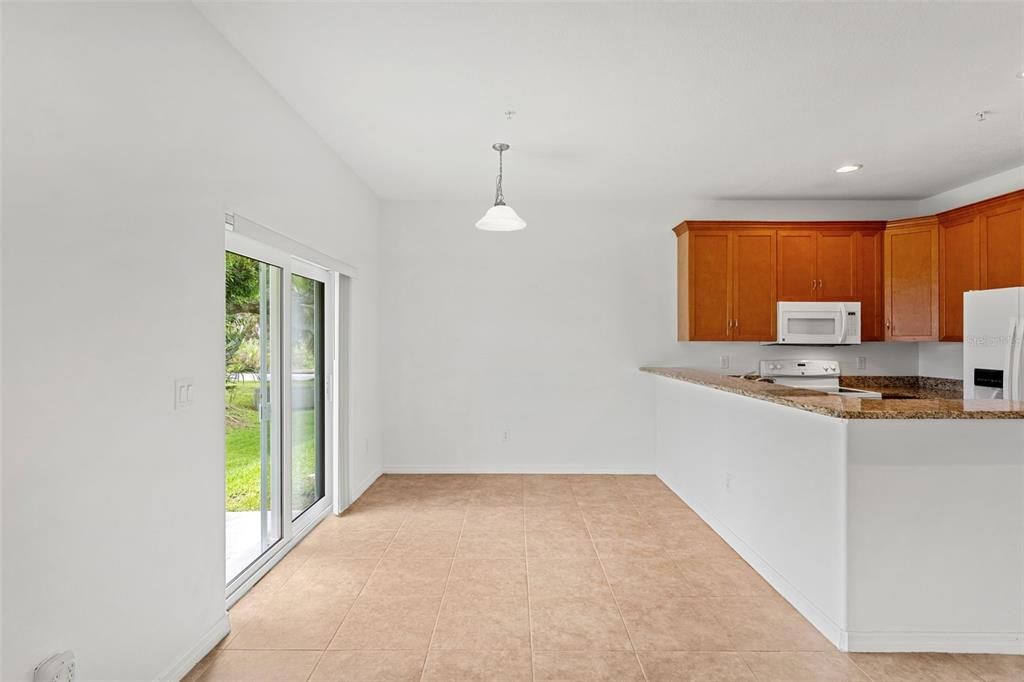 For Rent: $2,600 (3 beds, 2 baths, 1566 Square Feet)