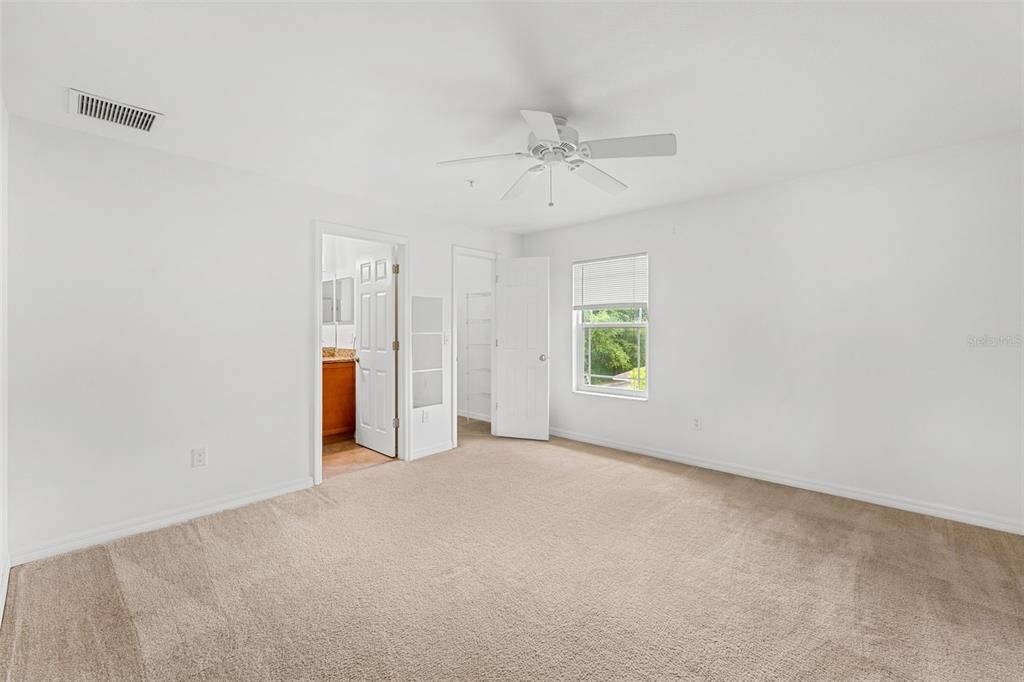 For Rent: $2,600 (3 beds, 2 baths, 1566 Square Feet)
