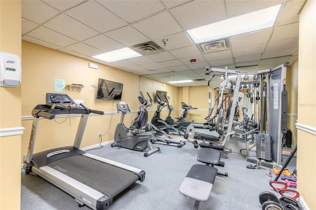 For Sale: $89,000 (0 beds, 1 baths, 289 Square Feet)
