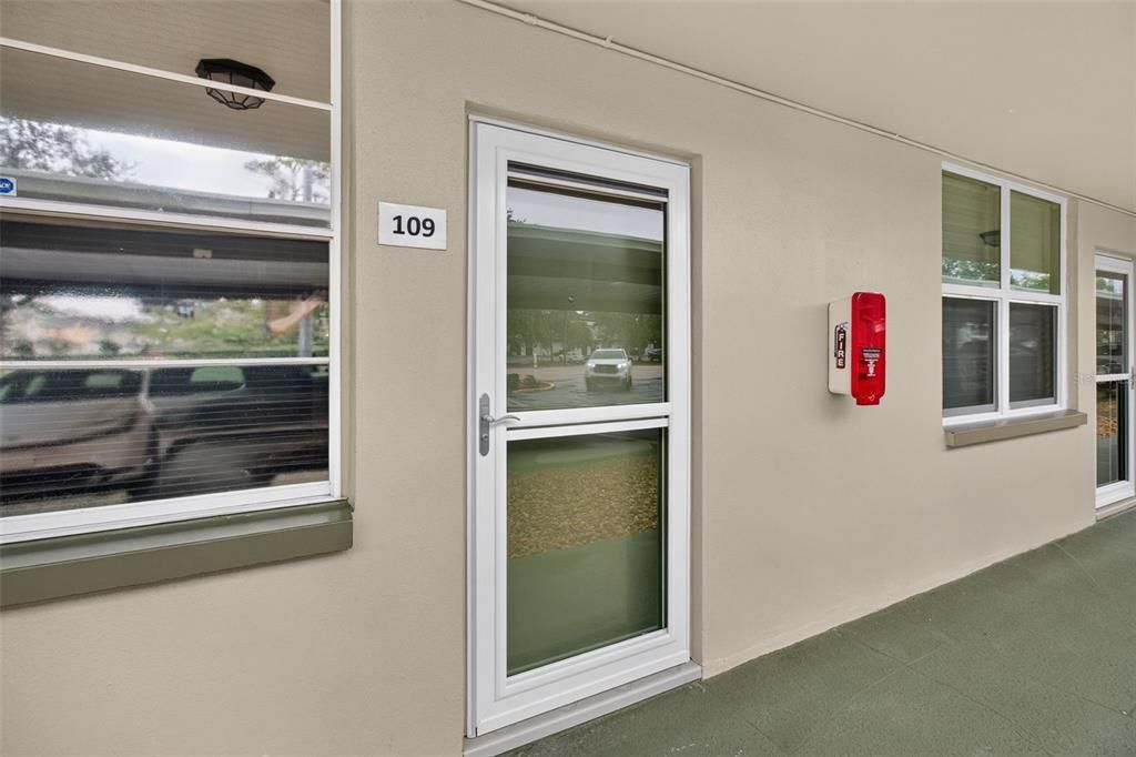 Active With Contract: $108,540 (1 beds, 1 baths, 790 Square Feet)