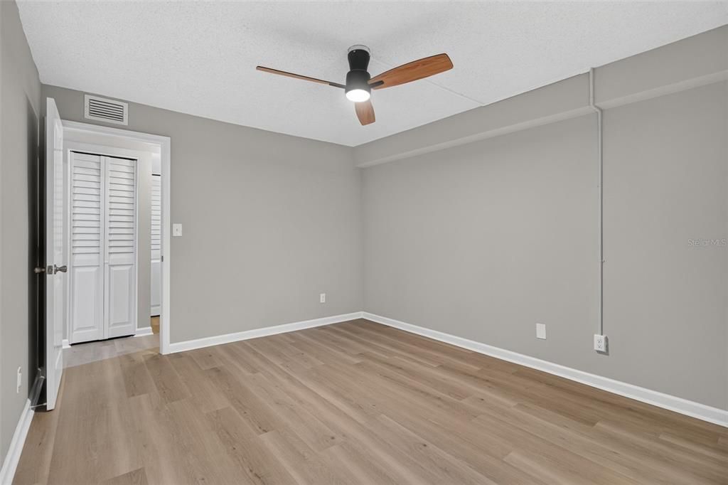 Active With Contract: $108,540 (1 beds, 1 baths, 790 Square Feet)