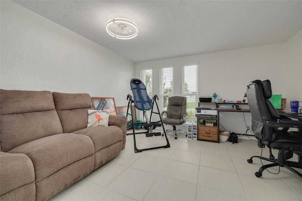 En Venta: $323,000 (3 camas, 2 baños, 1744 Pies cuadrados)