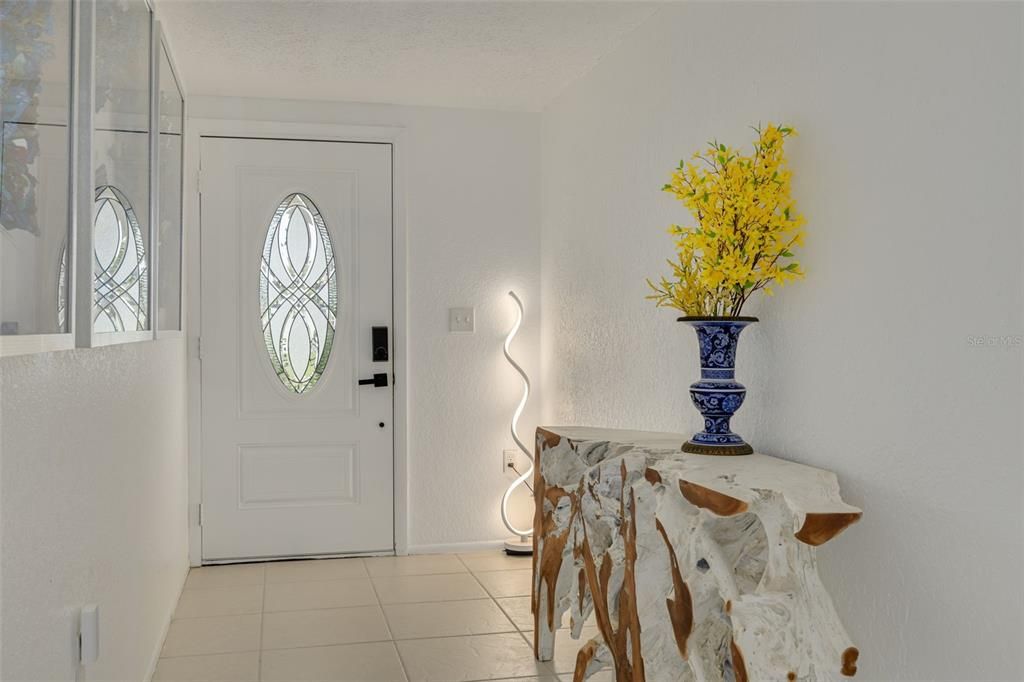 En Venta: $323,000 (3 camas, 2 baños, 1744 Pies cuadrados)