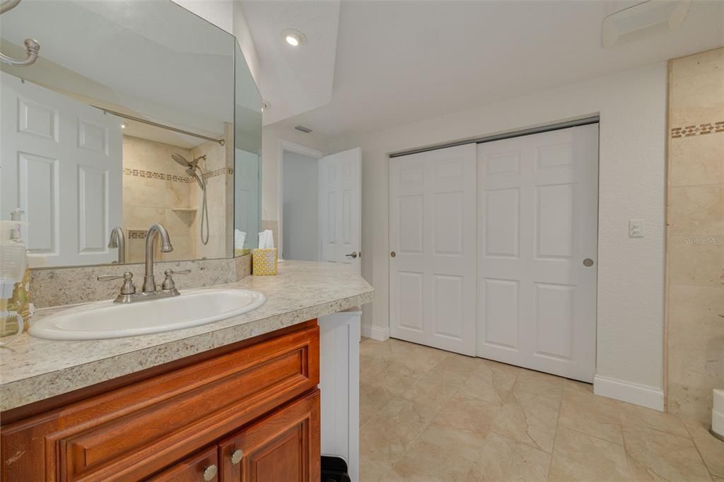 En Venta: $323,000 (3 camas, 2 baños, 1744 Pies cuadrados)