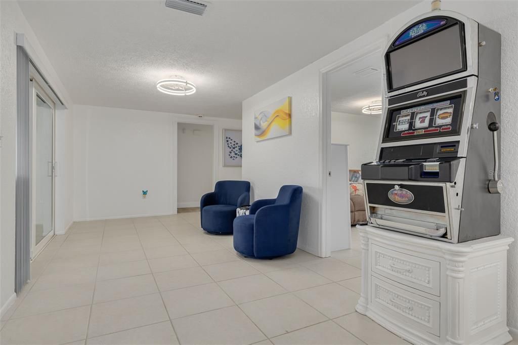 En Venta: $323,000 (3 camas, 2 baños, 1744 Pies cuadrados)