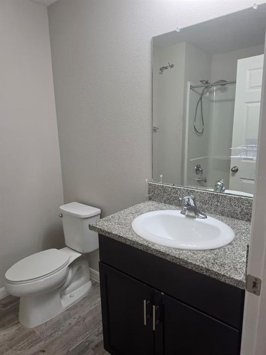En Renta: $3,300 (4 camas, 2 baños, 2301 Pies cuadrados)