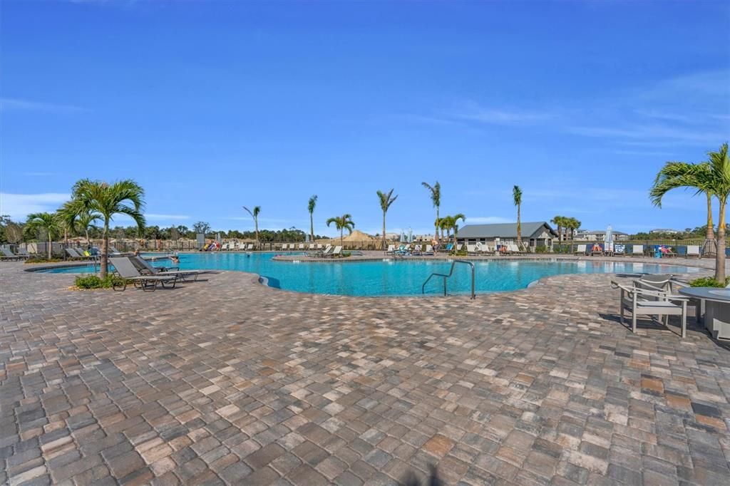 For Sale: $449,000 (3 beds, 2 baths, 1917 Square Feet)