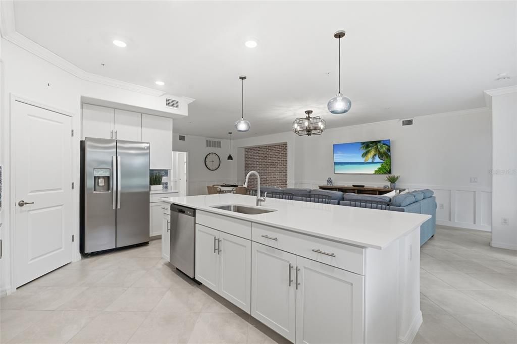 For Sale: $449,000 (3 beds, 2 baths, 1917 Square Feet)