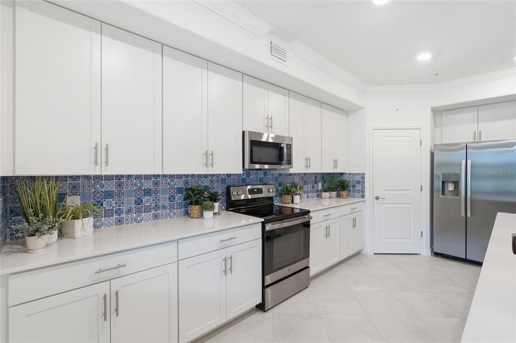 For Sale: $449,000 (3 beds, 2 baths, 1917 Square Feet)