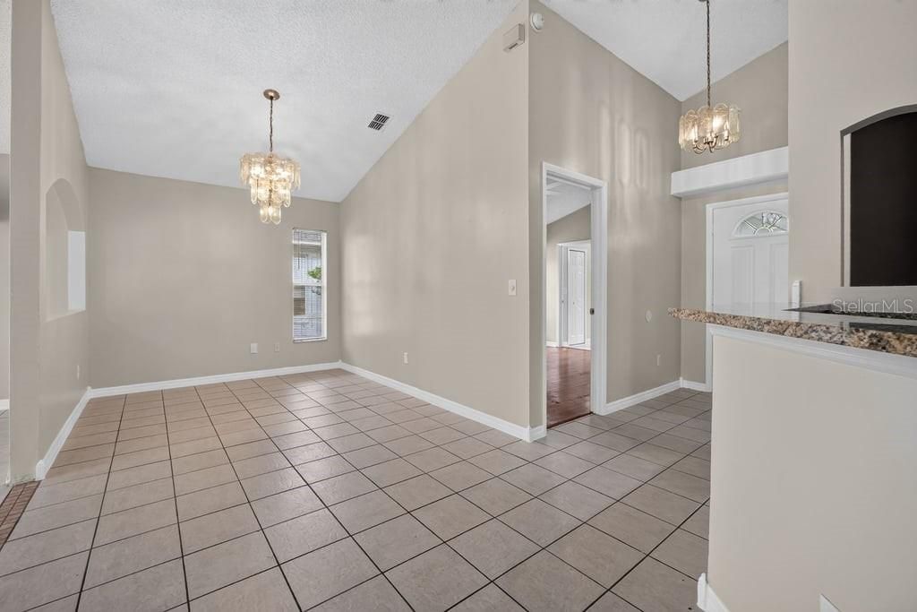 For Sale: $365,000 (4 beds, 2 baths, 1528 Square Feet)