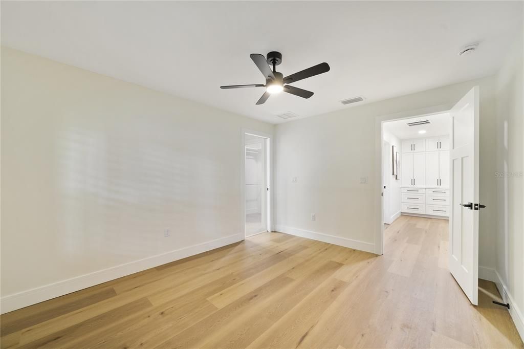 En Venta: $1,495,000 (4 camas, 4 baños, 3015 Pies cuadrados)