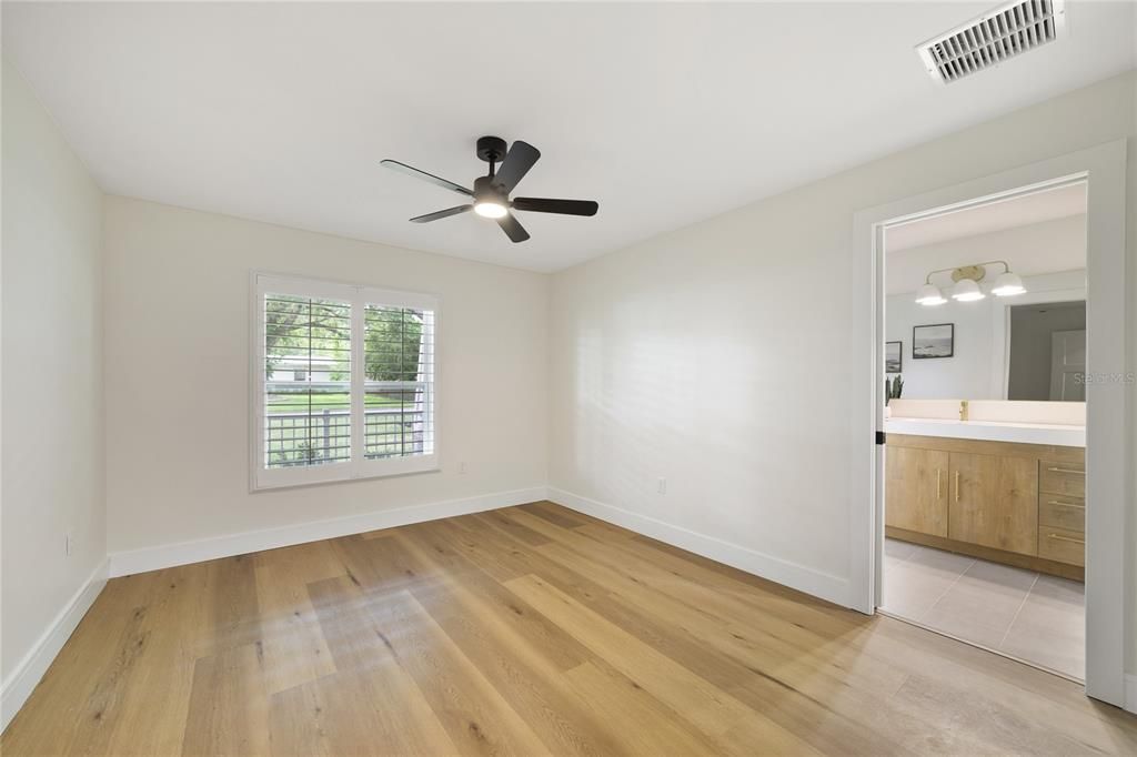 En Venta: $1,495,000 (4 camas, 4 baños, 3015 Pies cuadrados)