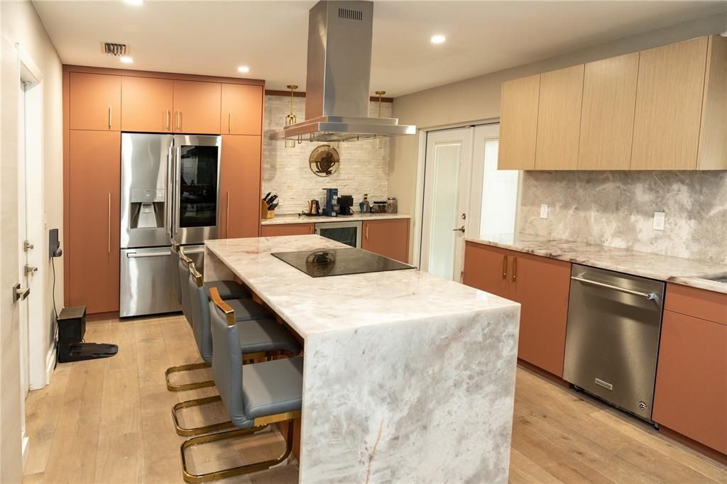 For Sale: $610,000 (3 beds, 2 baths, 1484 Square Feet)