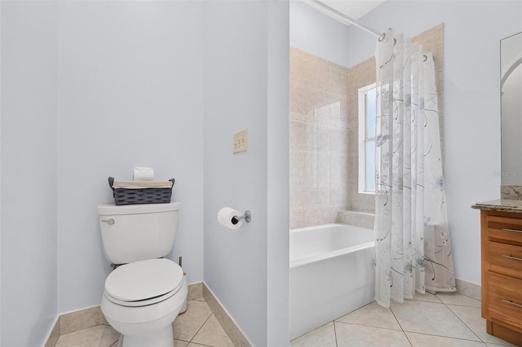 En Venta: $515,000 (3 camas, 2 baños, 1584 Pies cuadrados)