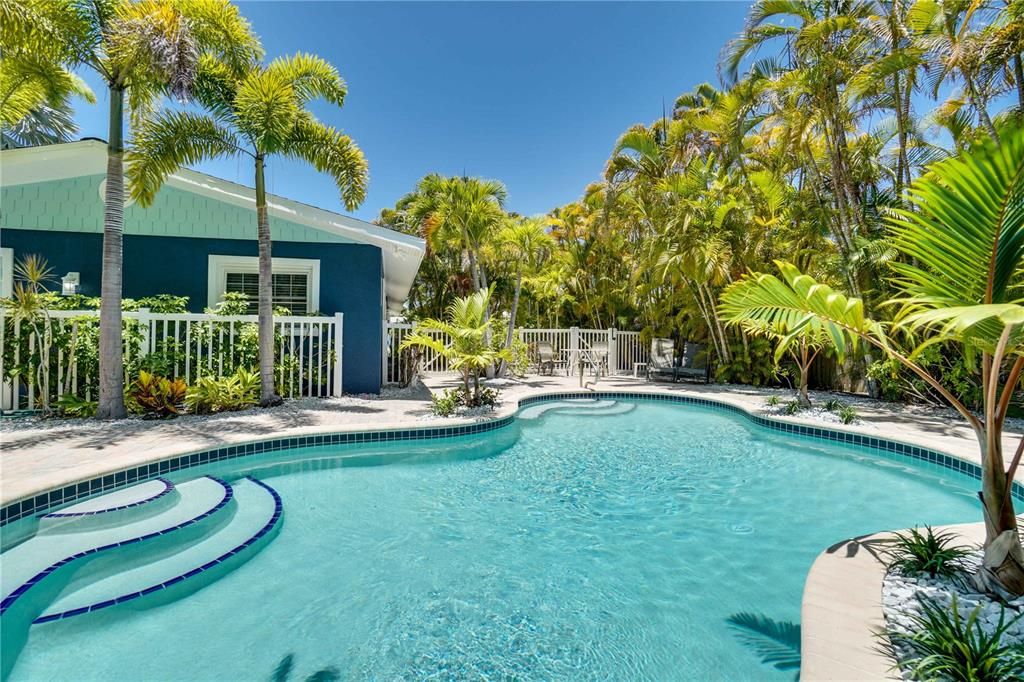 For Sale: $1,950,000 (4 beds, 0 baths, 1416 Square Feet)