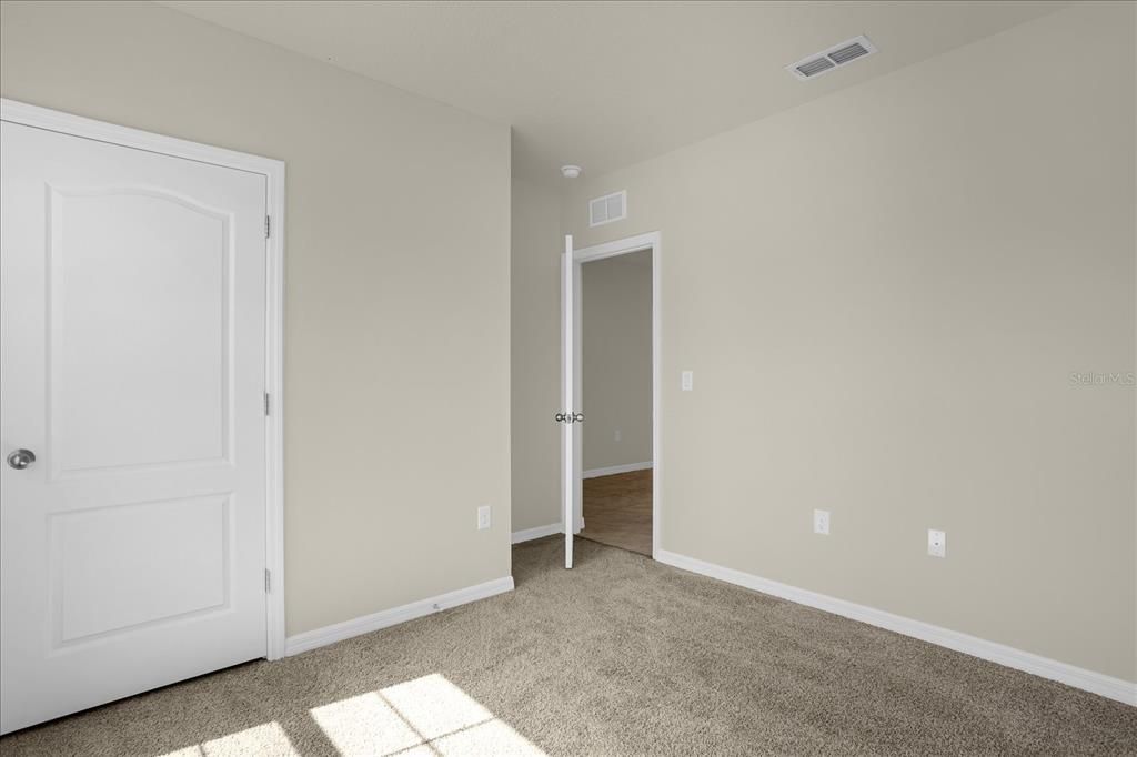 En Venta: $329,900 (4 camas, 2 baños, 1851 Pies cuadrados)