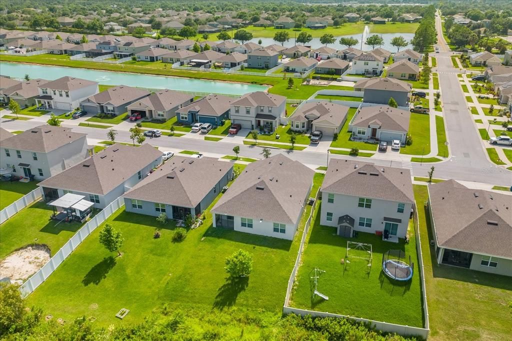 En Venta: $329,900 (4 camas, 2 baños, 1851 Pies cuadrados)