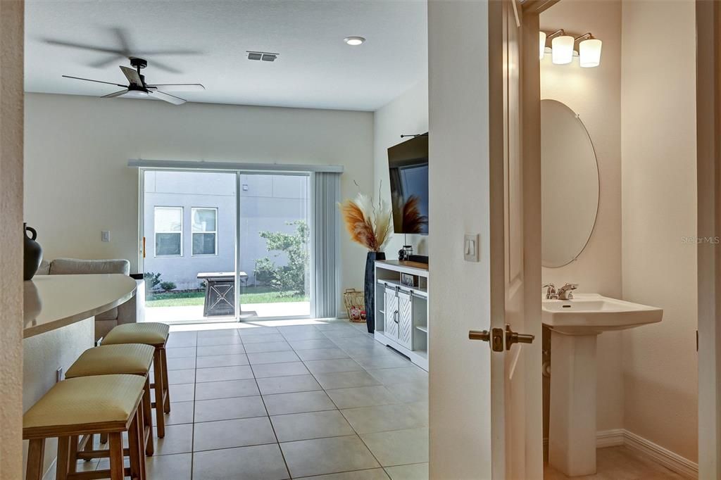 En Venta: $274,995 (3 camas, 2 baños, 1365 Pies cuadrados)