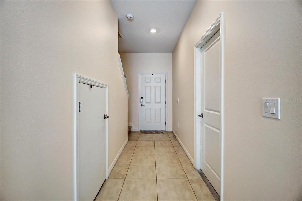 En Venta: $274,995 (3 camas, 2 baños, 1365 Pies cuadrados)