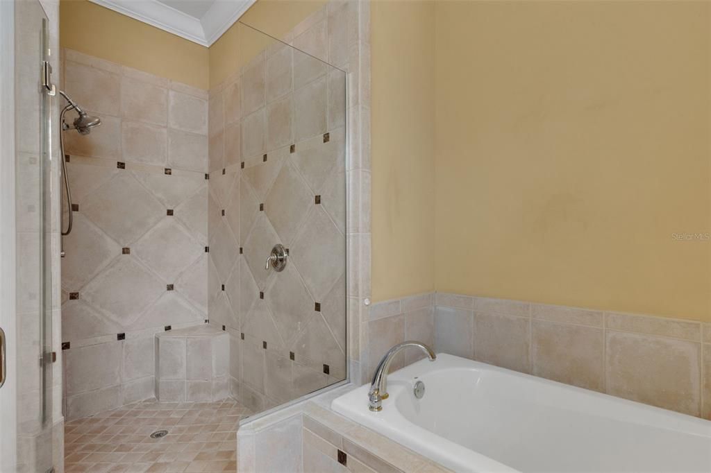 For Sale: $739,000 (3 beds, 2 baths, 2328 Square Feet)