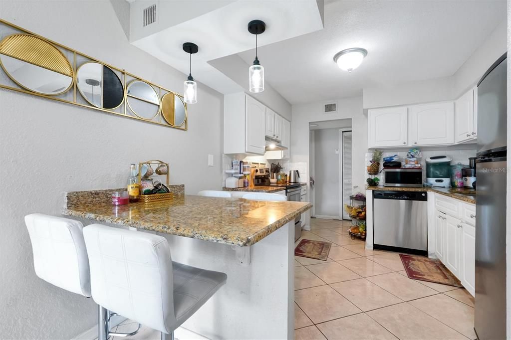 For Sale: $220,000 (3 beds, 2 baths, 1426 Square Feet)