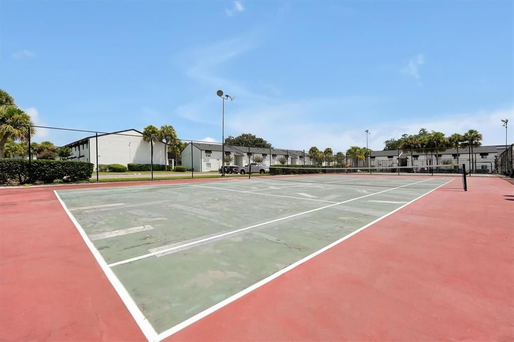 For Sale: $220,000 (3 beds, 2 baths, 1426 Square Feet)