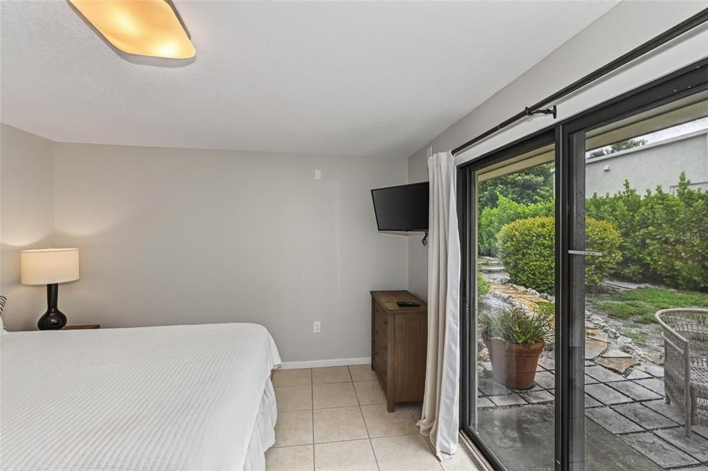 For Rent: $2,050 (1 beds, 1 baths, 800 Square Feet)