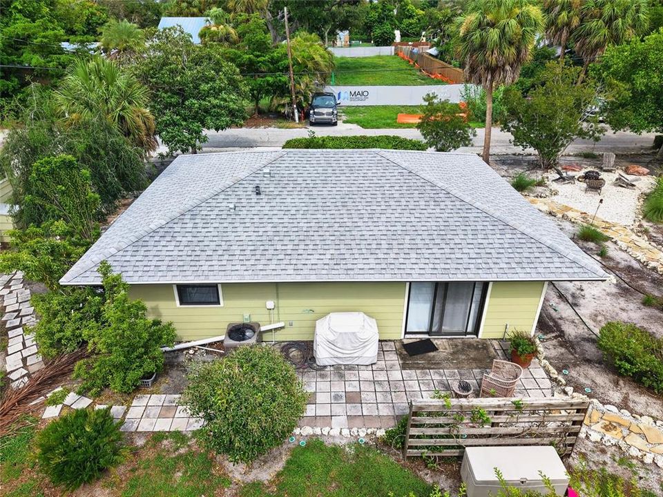 For Rent: $2,050 (1 beds, 1 baths, 800 Square Feet)
