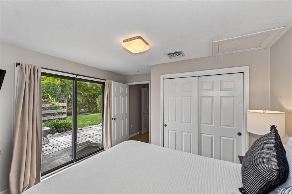 For Rent: $2,050 (1 beds, 1 baths, 800 Square Feet)
