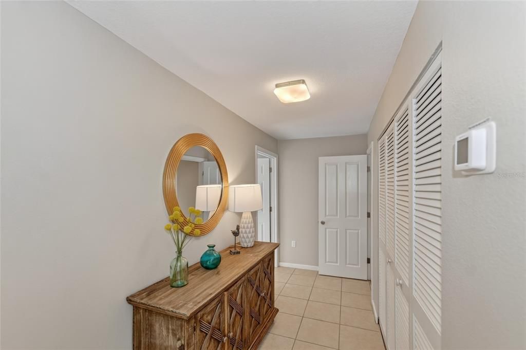 For Rent: $2,050 (1 beds, 1 baths, 800 Square Feet)