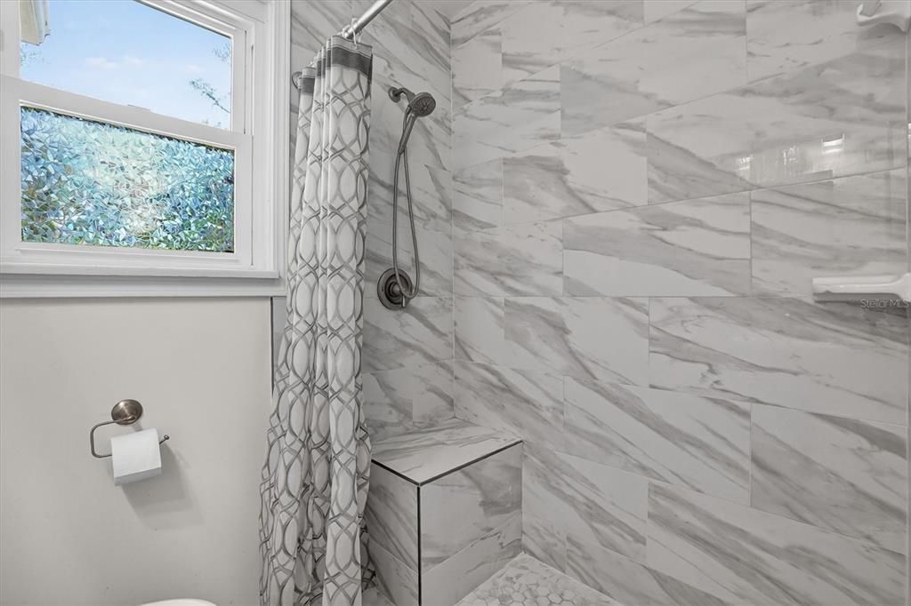 For Sale: $280,000 (3 beds, 1 baths, 1149 Square Feet)