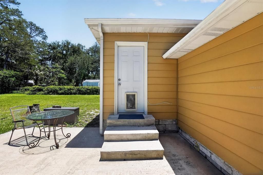 For Sale: $280,000 (3 beds, 1 baths, 1149 Square Feet)