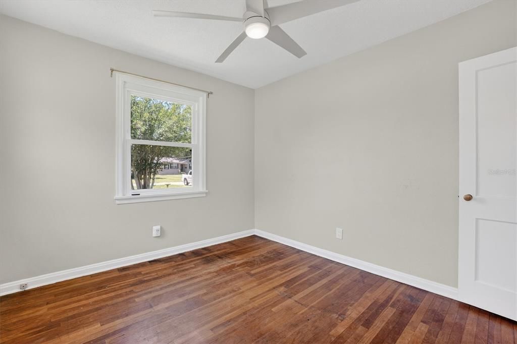 For Sale: $280,000 (3 beds, 1 baths, 1149 Square Feet)