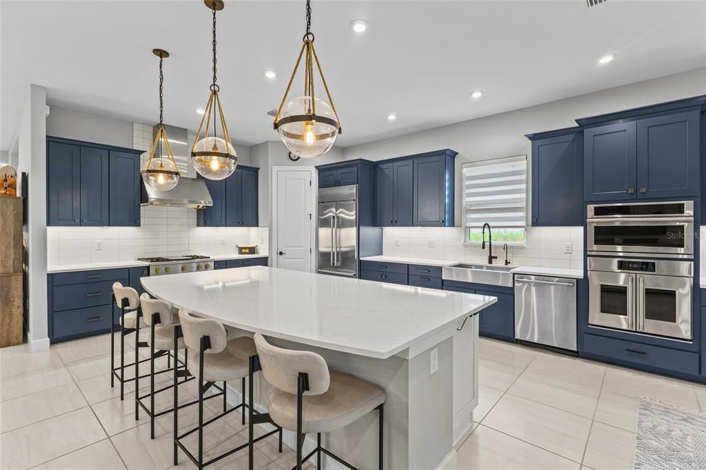For Sale: $1,075,000 (3 beds, 3 baths, 3142 Square Feet)