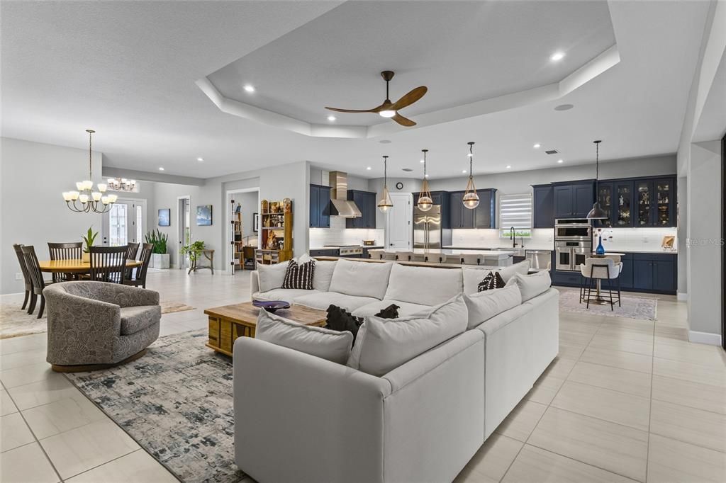 For Sale: $1,075,000 (3 beds, 3 baths, 3142 Square Feet)