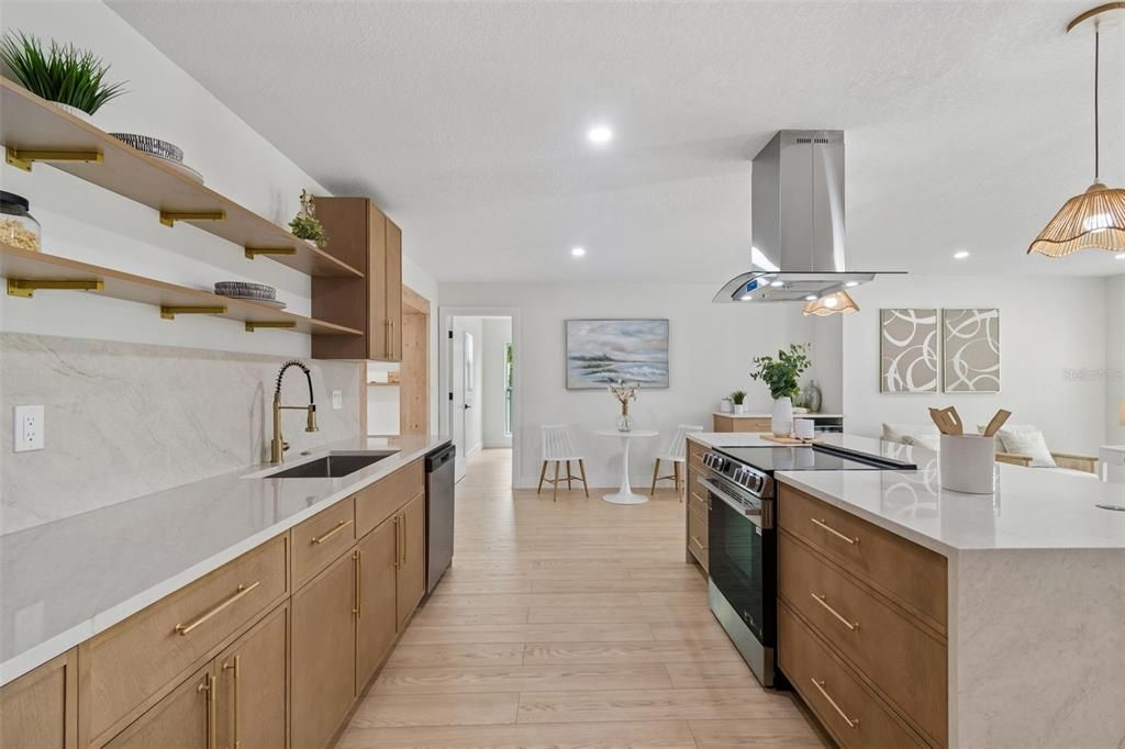 En Venta: $598,000 (3 camas, 2 baños, 2014 Pies cuadrados)
