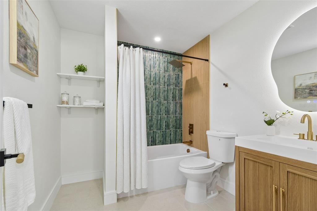 En Venta: $598,000 (3 camas, 2 baños, 2014 Pies cuadrados)