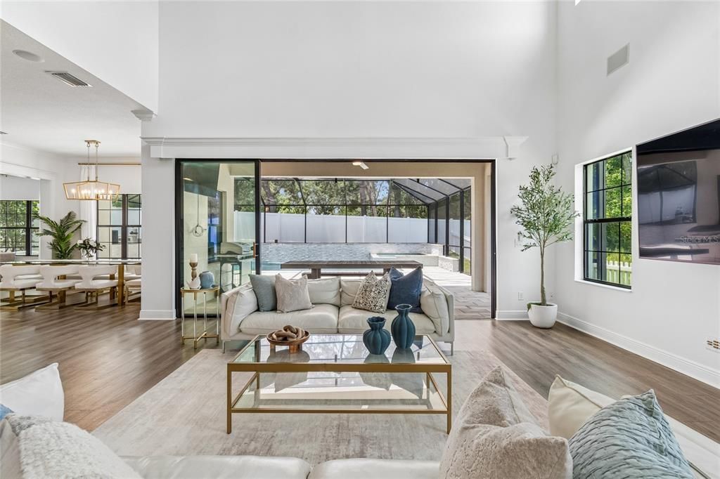 En Venta: $1,150,000 (5 camas, 5 baños, 4471 Pies cuadrados)