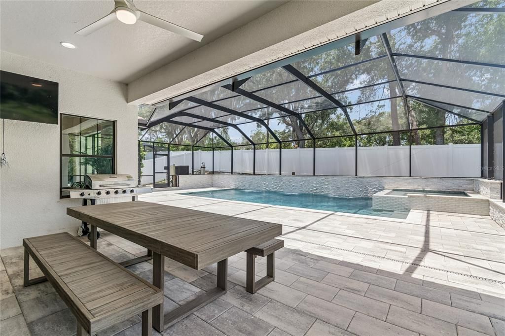 En Venta: $1,150,000 (5 camas, 5 baños, 4471 Pies cuadrados)