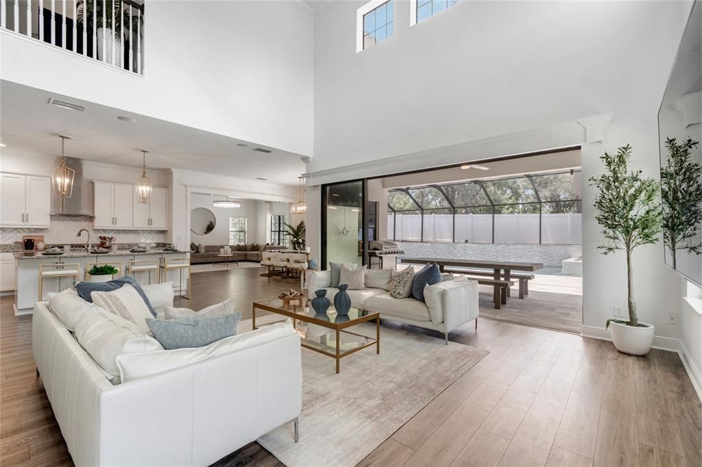 En Venta: $1,150,000 (5 camas, 5 baños, 4471 Pies cuadrados)