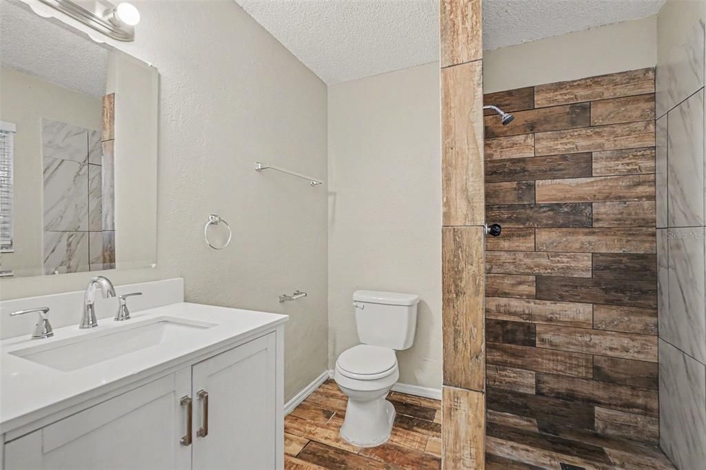En Venta: $249,900 (3 camas, 2 baños, 1048 Pies cuadrados)